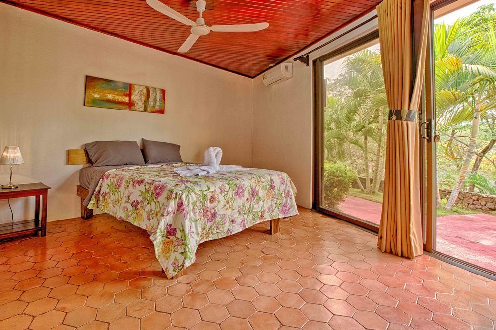Condor Lodge Плайя Кончал Екстериор снимка